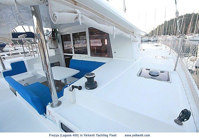 Lagoon 400