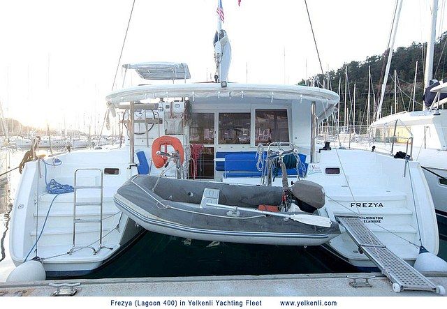 Lagoon 400