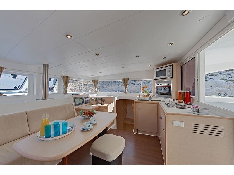 Lagoon 400