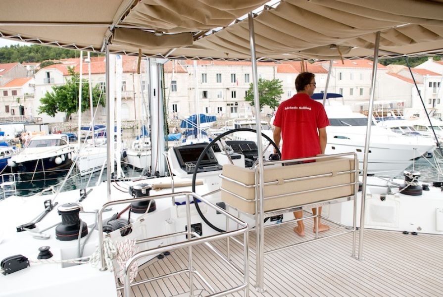 Lagoon 560 