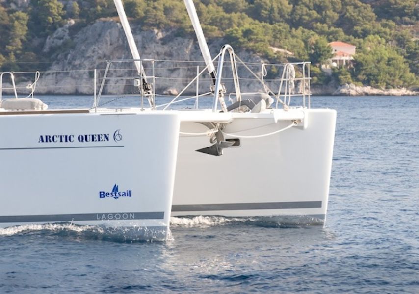 Lagoon 560 