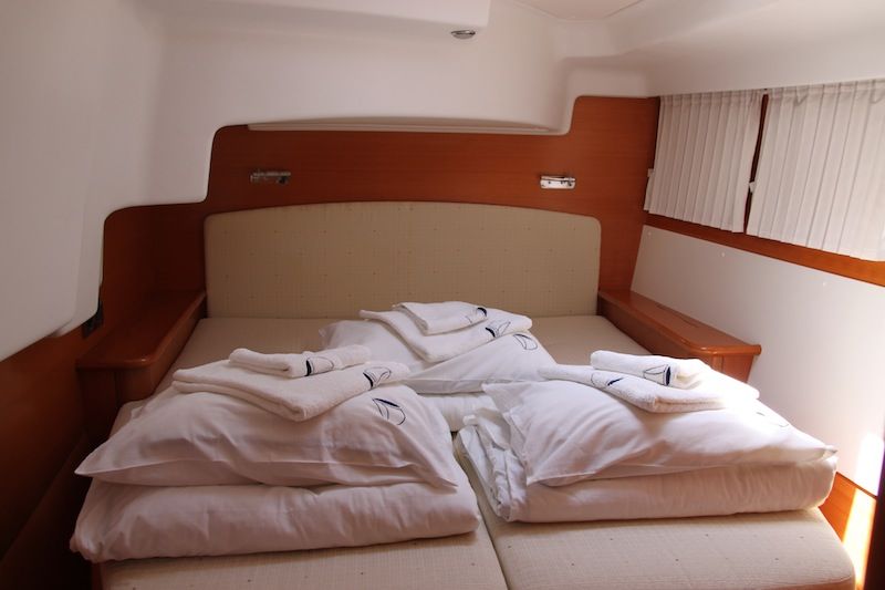 Lagoon 440