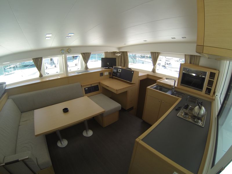 Lagoon 400 S2