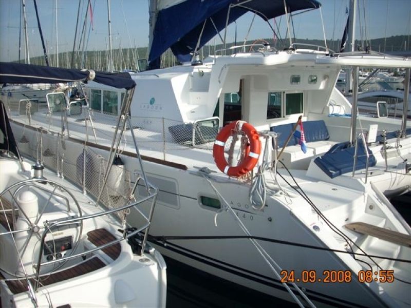 Lagoon 440