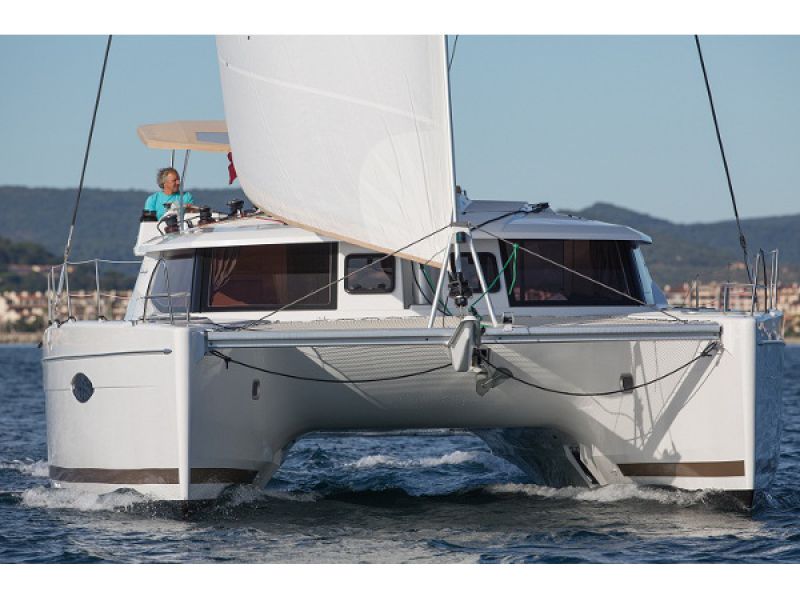 Helia 44