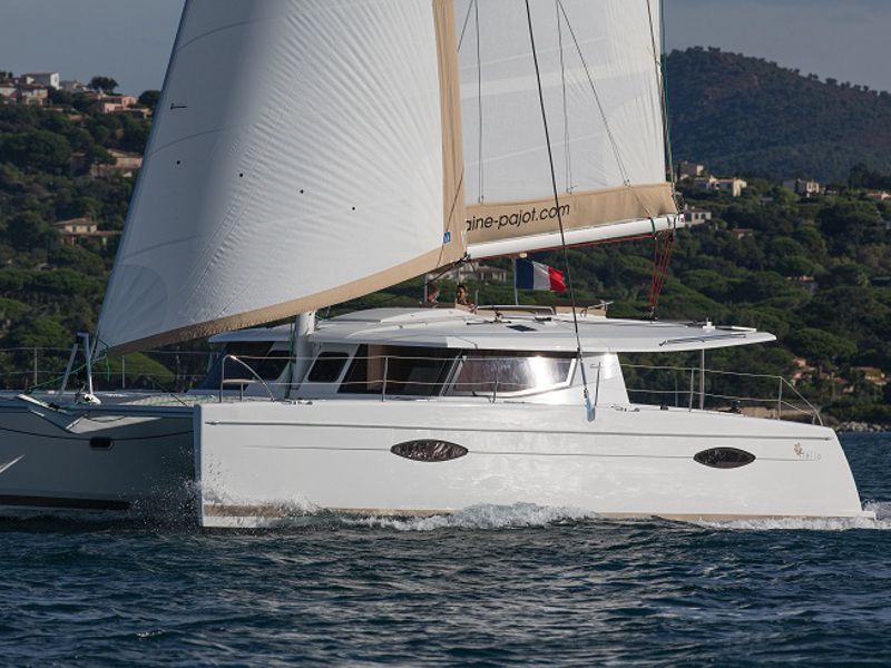 Helia 44