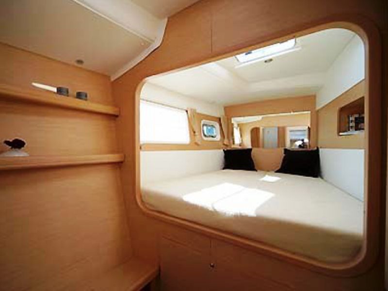 Lagoon 440