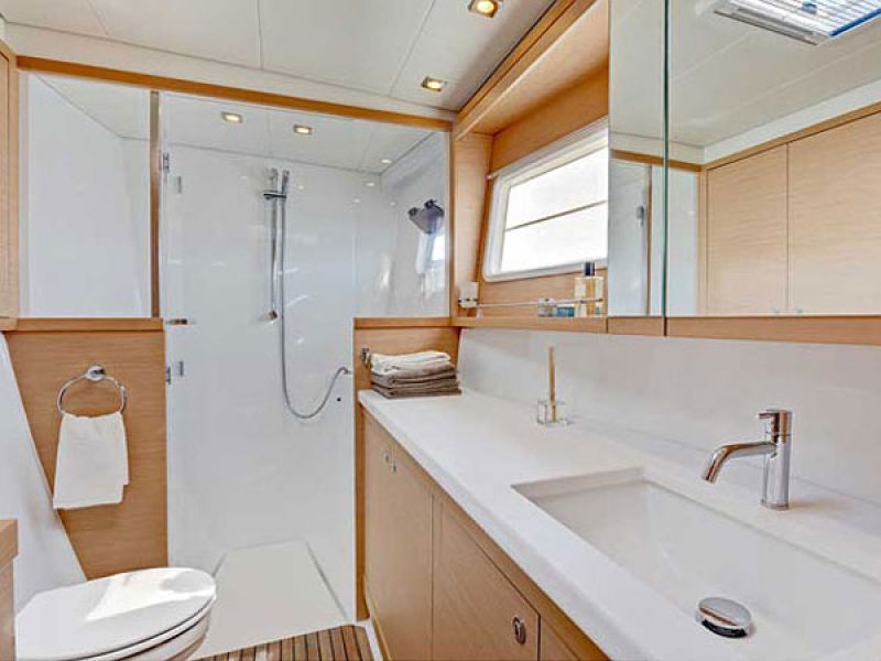Lagoon 450