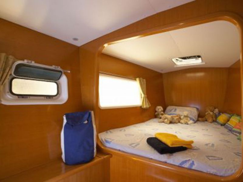 Lagoon 410