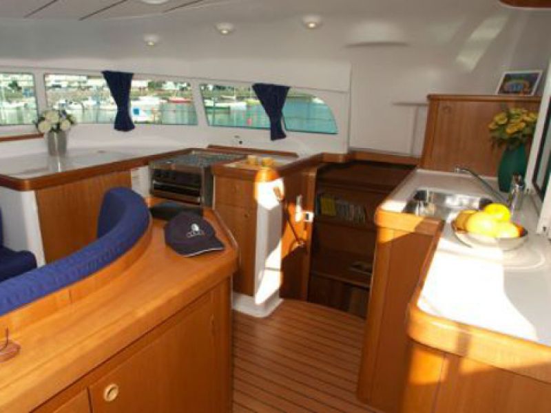 Lagoon 410