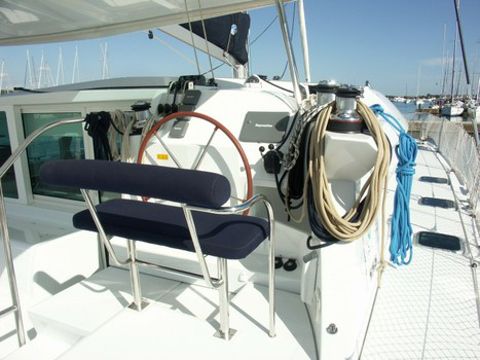 Lagoon 420