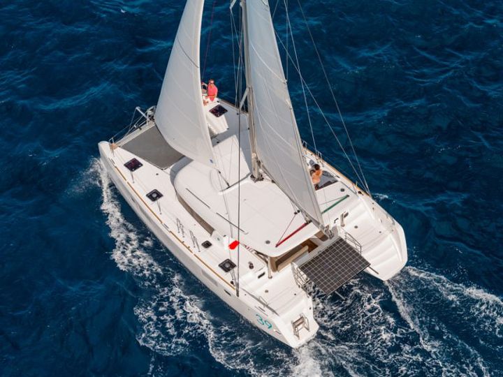LAGOON 39