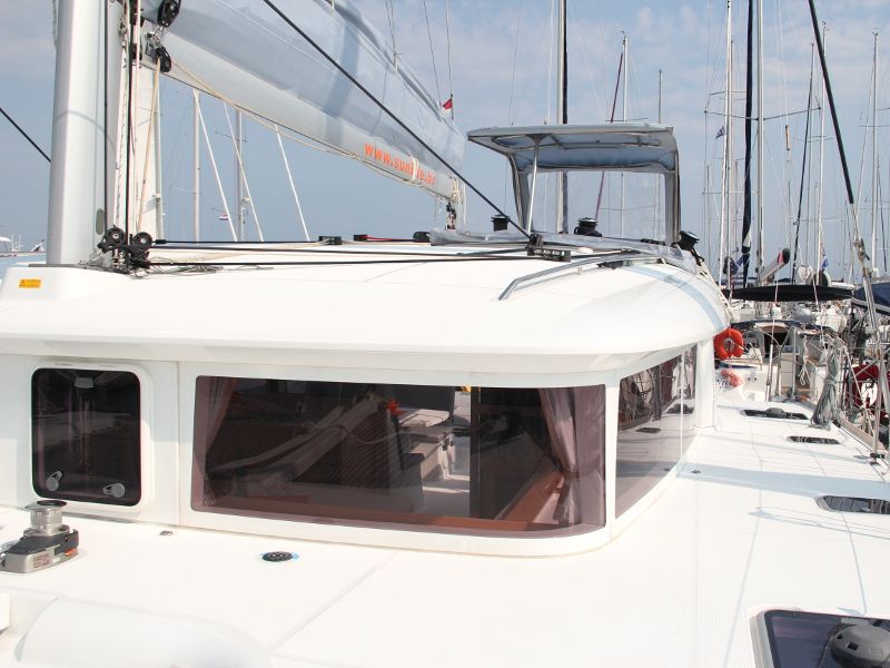 Lagoon 400