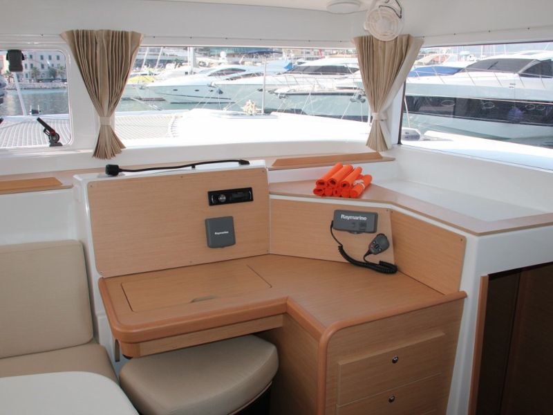 Lagoon 400