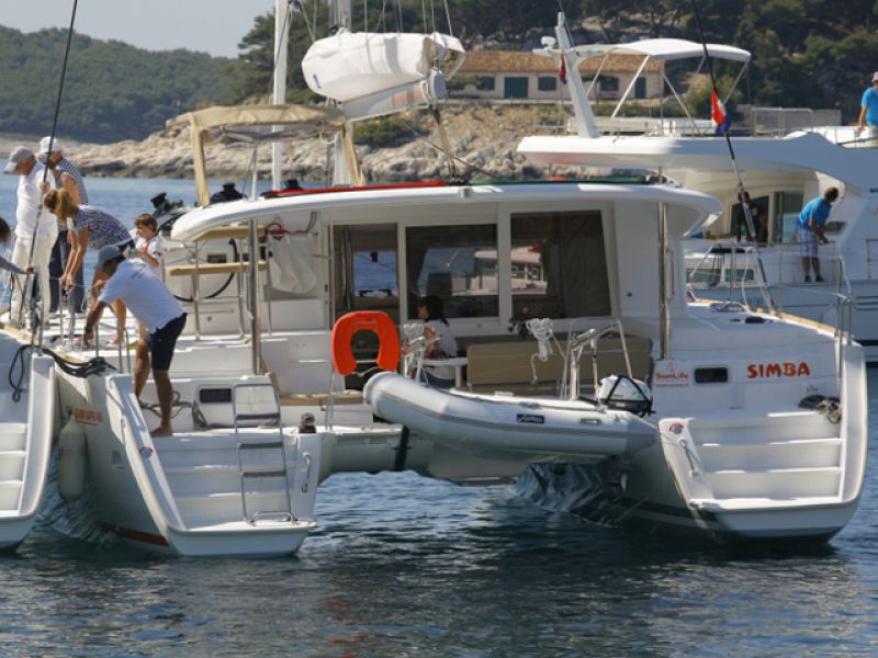 Lagoon 400