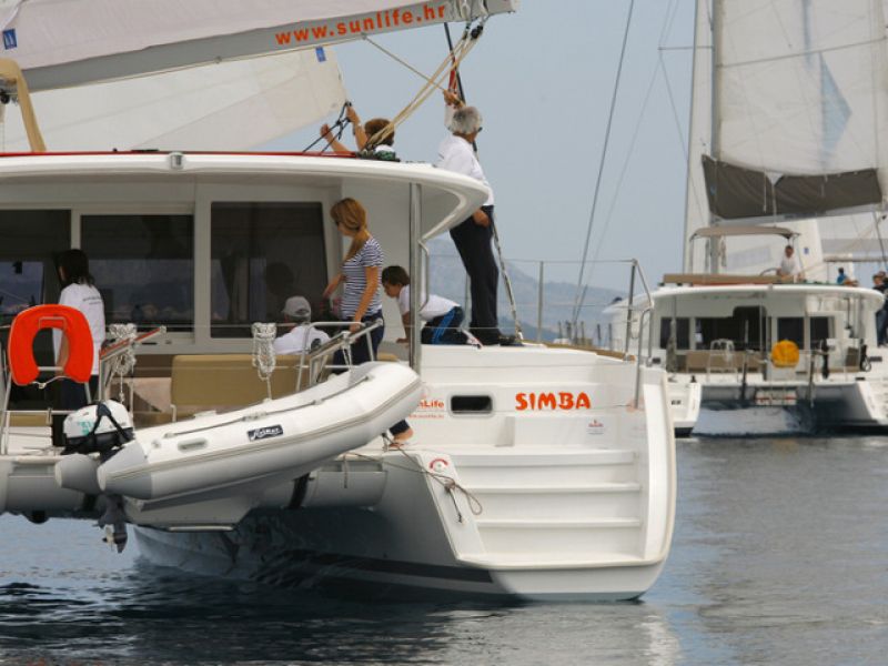Lagoon 400