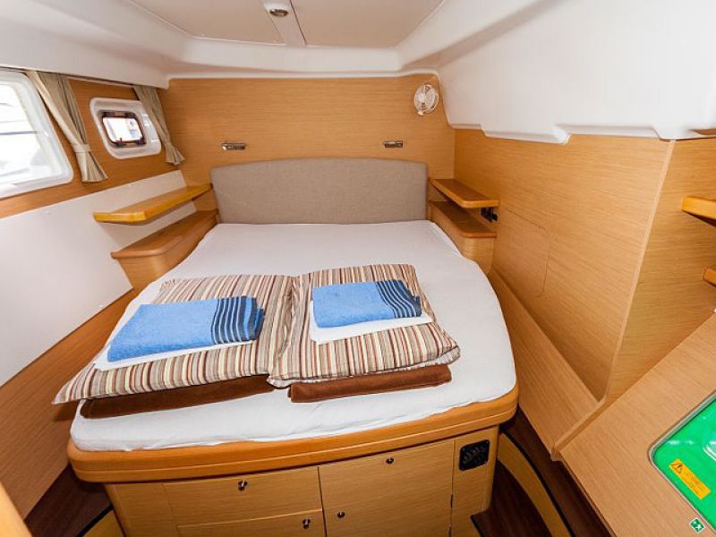 Lagoon 440