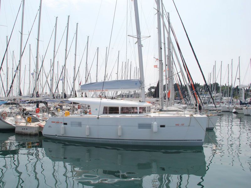 Lagoon 400