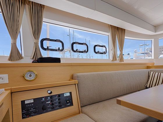LAGOON 39