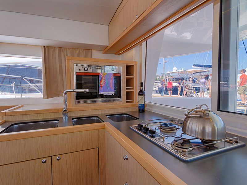 Lagoon 400 S2