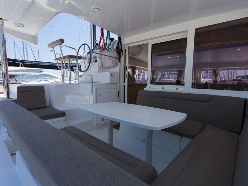 Lagoon 400 S2