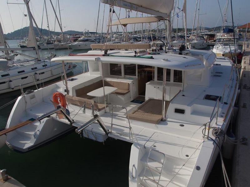 Lagoon 450