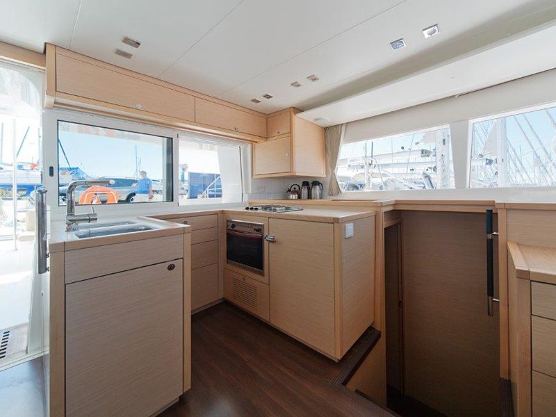 Lagoon 450