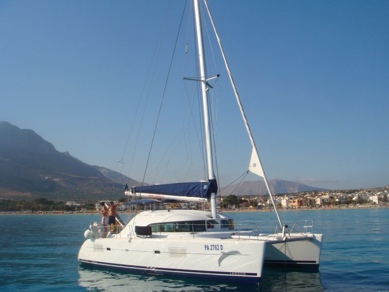 Lagoon 380