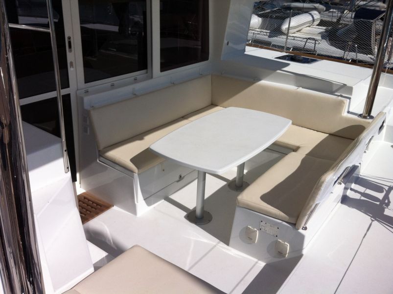 Lagoon 400 S2