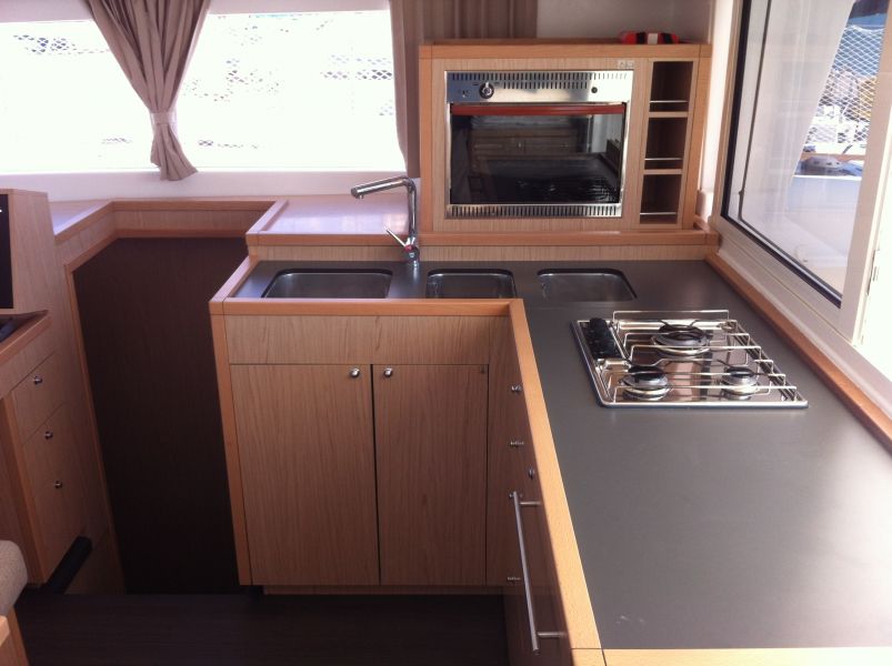 Lagoon 400 S2