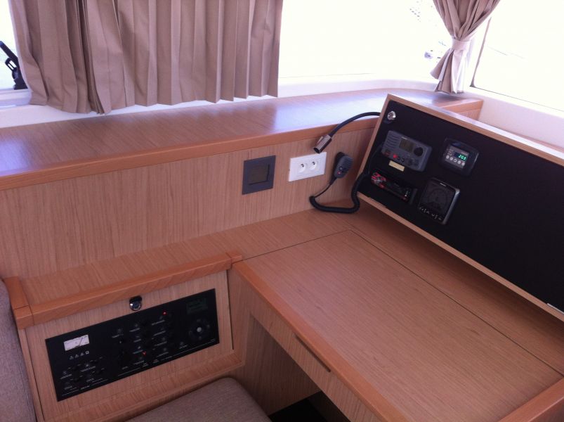 Lagoon 400 S2