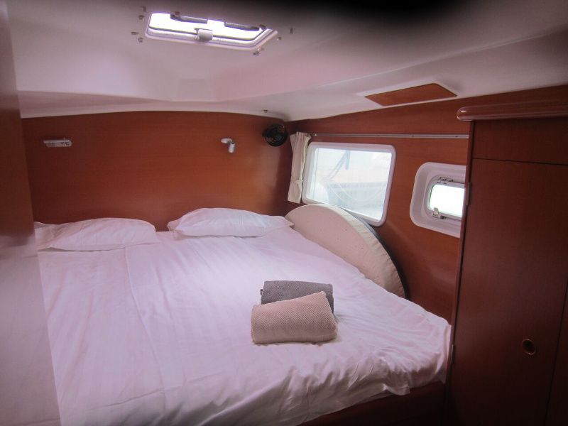 Lagoon 380