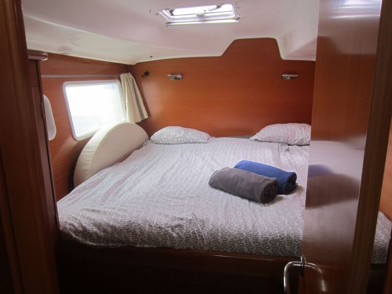 Lagoon 380
