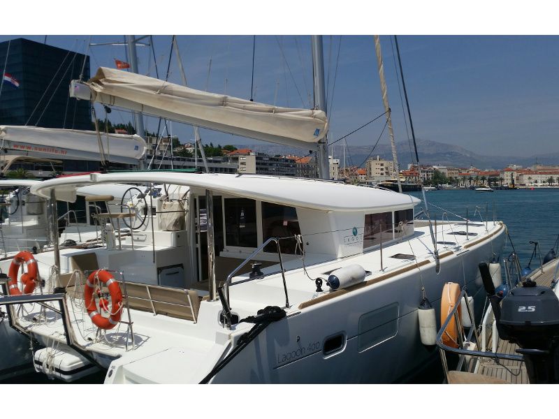 Lagoon 400
