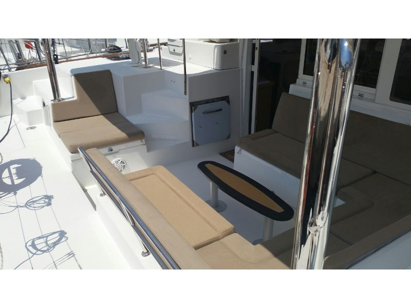 Lagoon 400