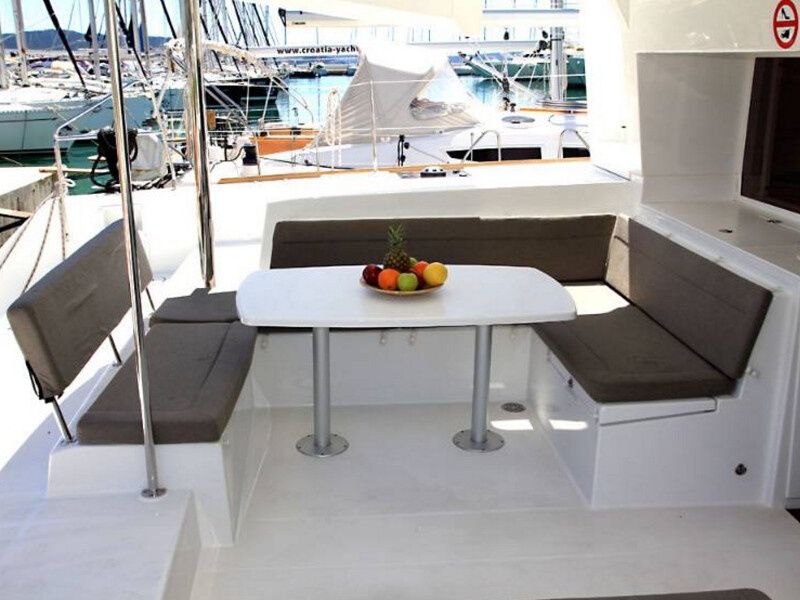 Lagoon 450