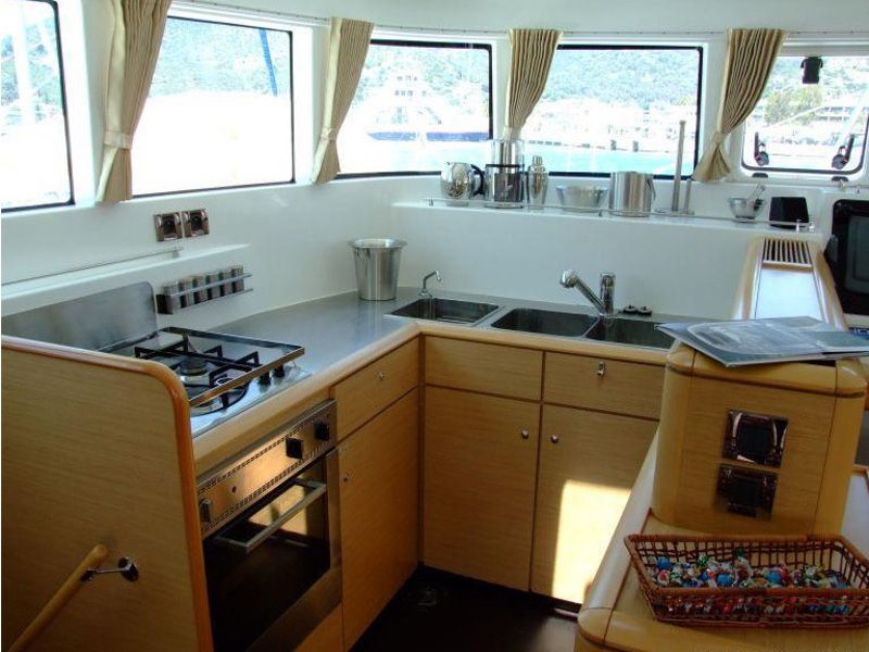 Lagoon 500