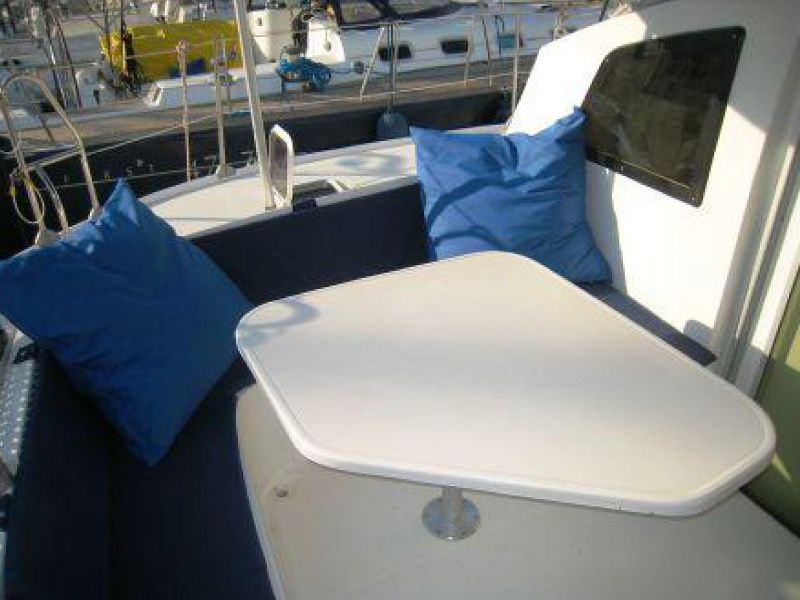 Athena 38