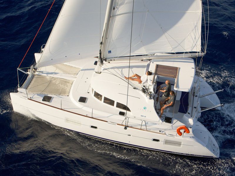LAGOON 380 (3 CAB+1)