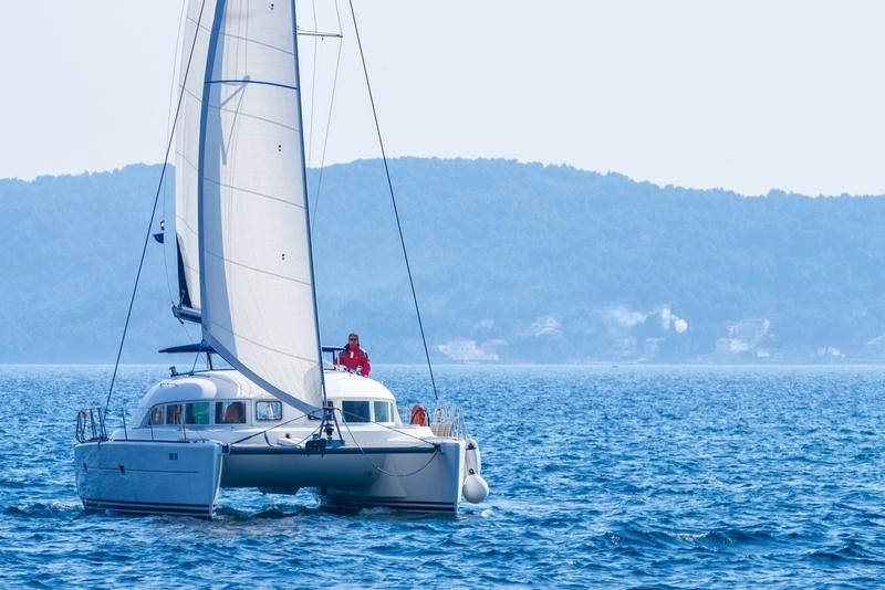 Lagoon 380 (3 CAB+2))