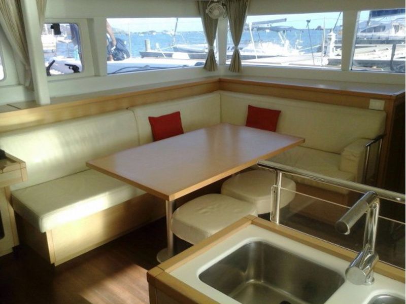 Lagoon 450