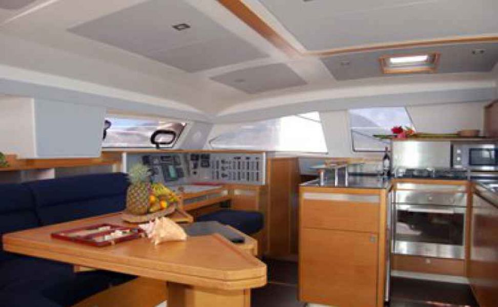 Catana 50