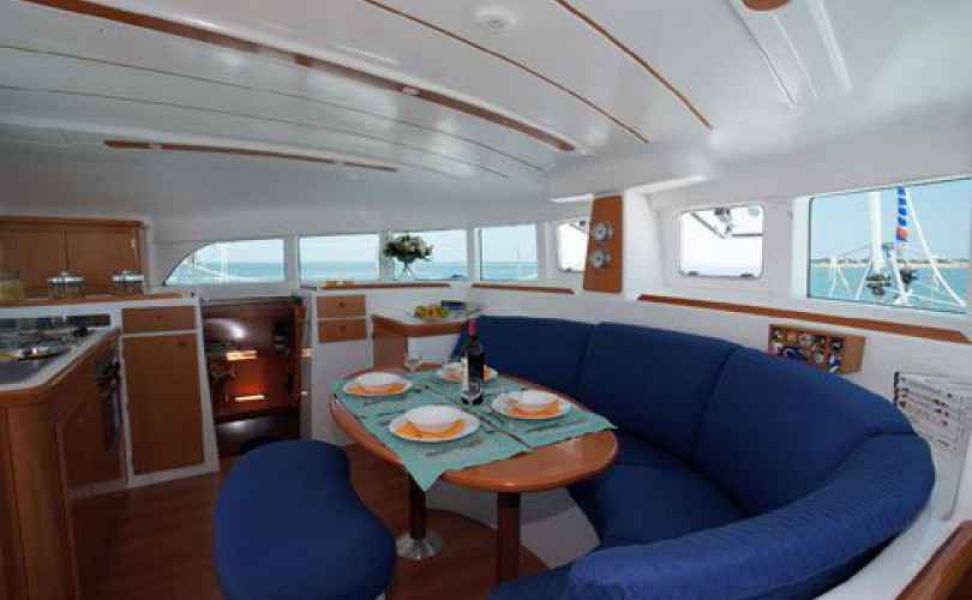 Lagoon 380 S2