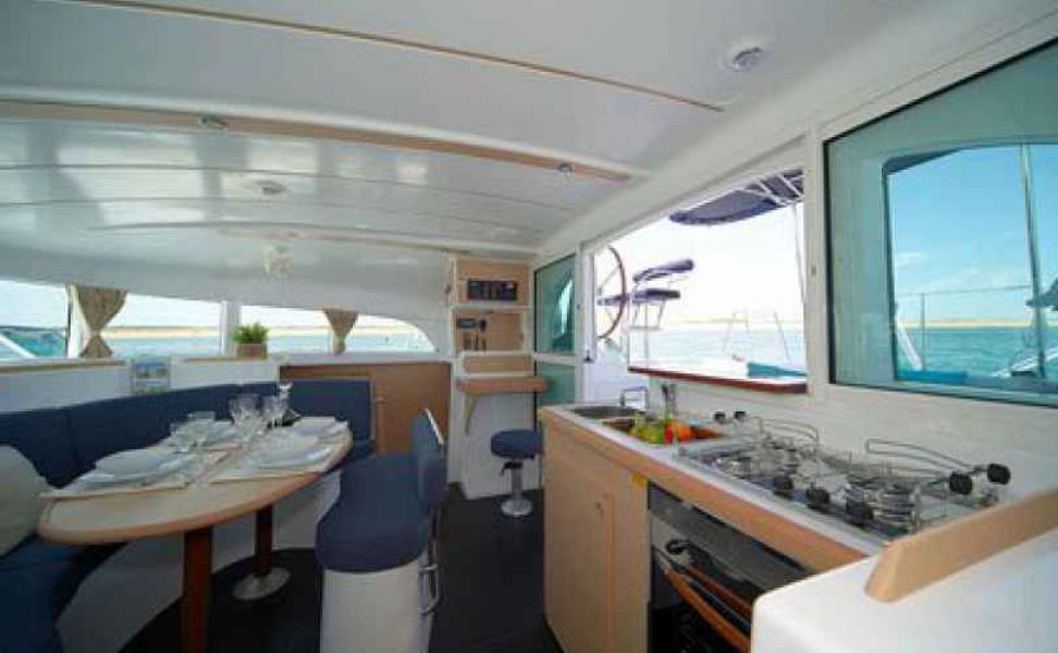 Lagoon 380 S2