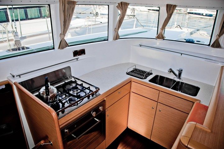 Lagoon 500