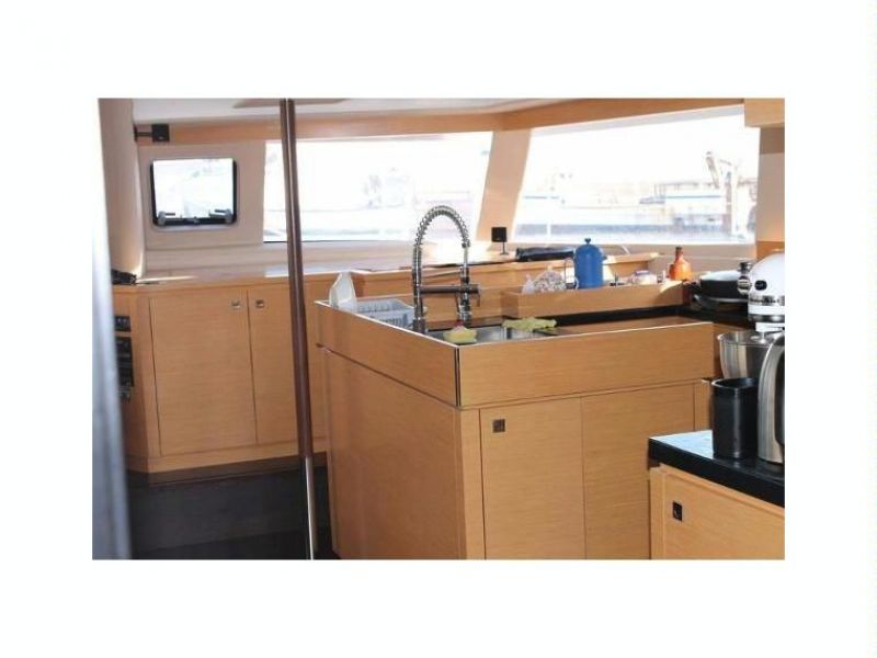 Fountaine Pajot Sanya 57 - 5 + 1 cab