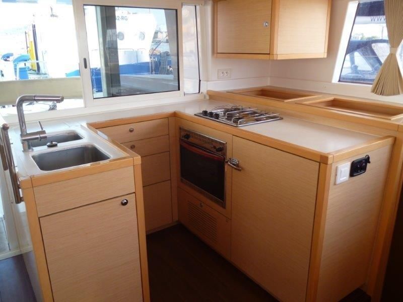 Lagoon 450 - 4+2 cab