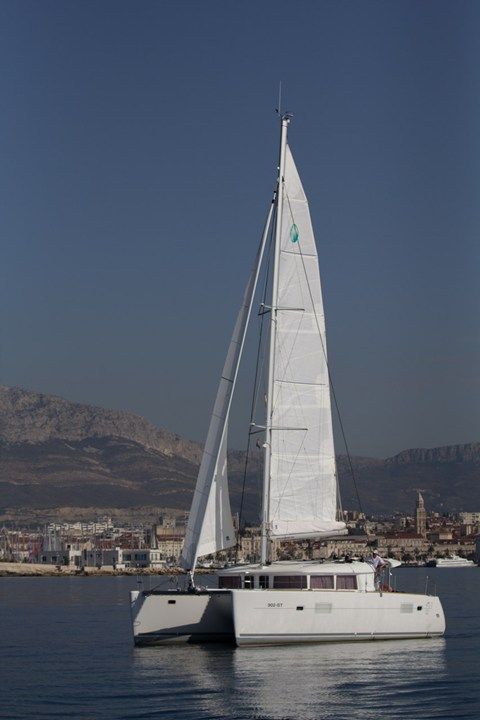 Lagoon 400 S2