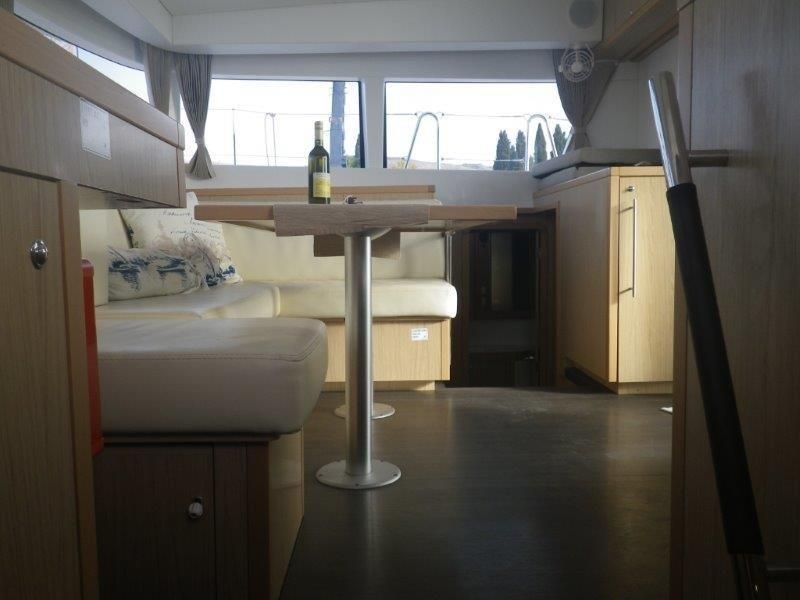 Lagoon 39 - 4 + 2 cab