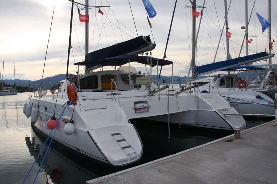 Belize 43 - 6 cab